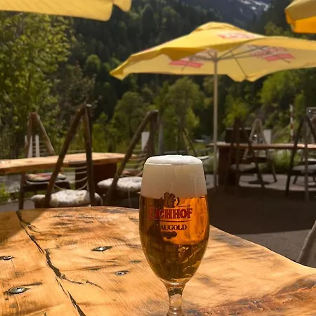 Terrasse Nessental Gasthof Gadmen